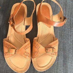 Vintage Rapallo Leather Sandals Wood Heel 8